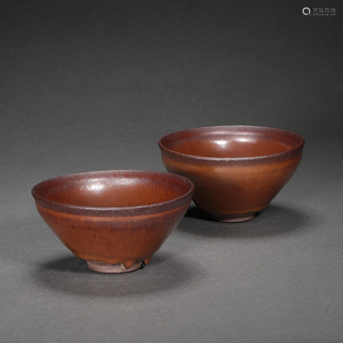 A PAIR OF RED-GLAZED CUPS, THE SOUTHERN SONG DYNASTY,