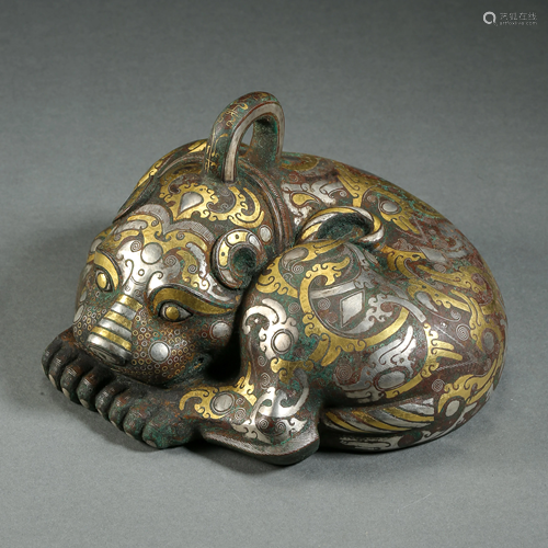 BRONZE BEAST INLAID WITH GOLD AND SILVER, THE WARRING