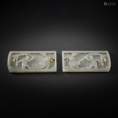 CHINESE QING DYNASTY HETIAN JADE BELT PLATE