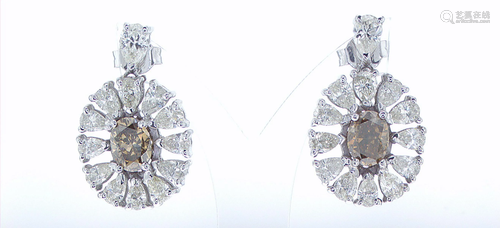 18kt White Gold 6.05 ctw Diamond Earrings