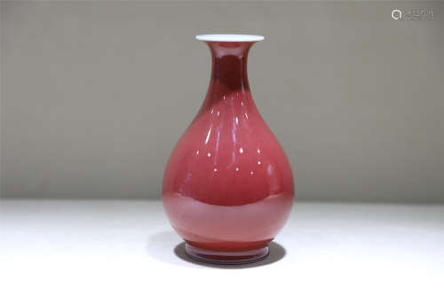 红釉玉壶春瓶