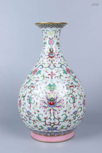 Chinese Qing Dynasty Jiaqing Famille Rose 