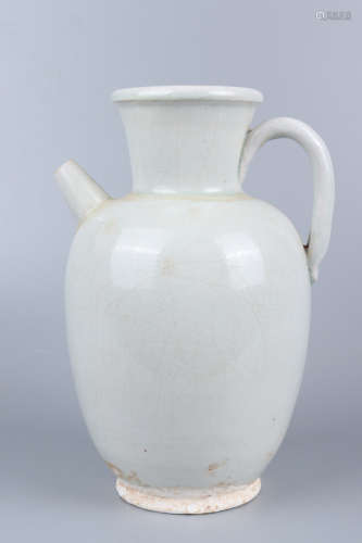 Chinese White Glazed Porcelain Pot