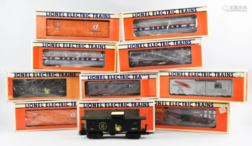 (10) Vintage Lionel Train Cars, Boxcars, Caboose, Bunk,