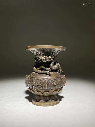 古銅獸面紋花瓶