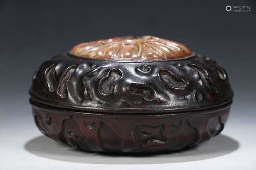 Red Sandalwood Lided Box