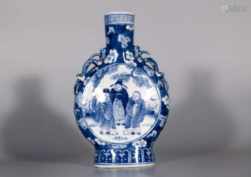 19th century, blue and white figure drawing porcelain jar