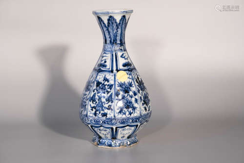 Chinese ancient blue and white eight-edges porcelain vase yu...