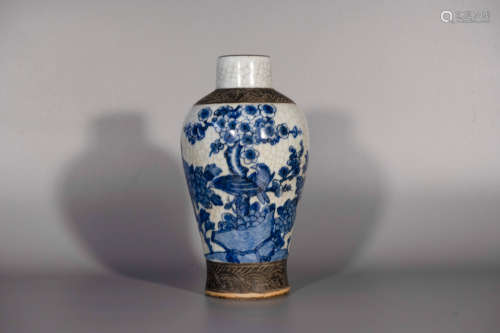 Qing dynasty, blue and white porcelain vase with flower and ...