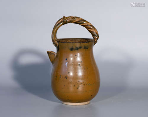 Liao dynasty, brown glaze porcelain jug with handle