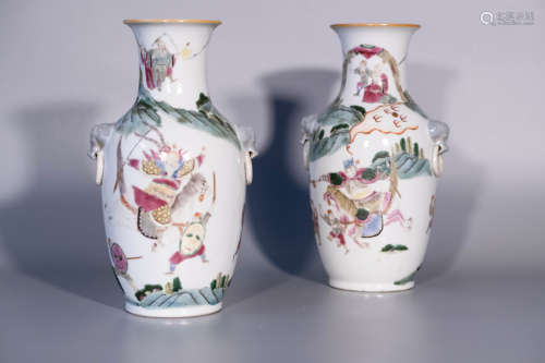 Qing dynasty, a pair of famille rose figure drawing porcelai...