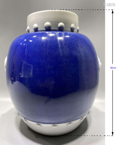 Ming dynasty, a large blue and white glaze porcelain jar