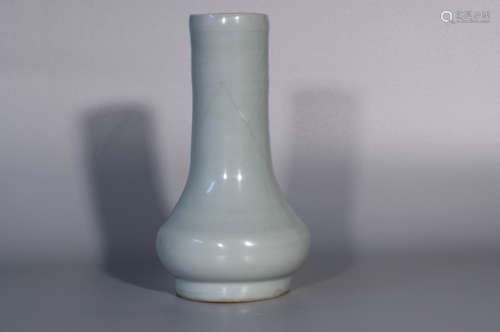 Song or Yuan dynasty, Long Quan kiln long neck porcelain vas...