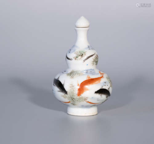 Min Guo, Chinese porcelain snuff bottle