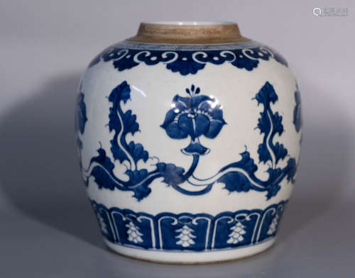 Qing dynasty, blue and white porcelain jar
