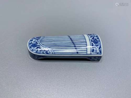 Qing dynasty, blue and white  porcelain study decorations