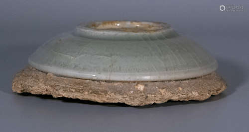 Yuan or Ming dynasty, Long quan kiln porcelain plate