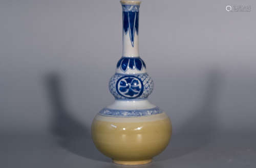 Qing dynasty, KANG XI, Chinese ancient porcelain gourd vase