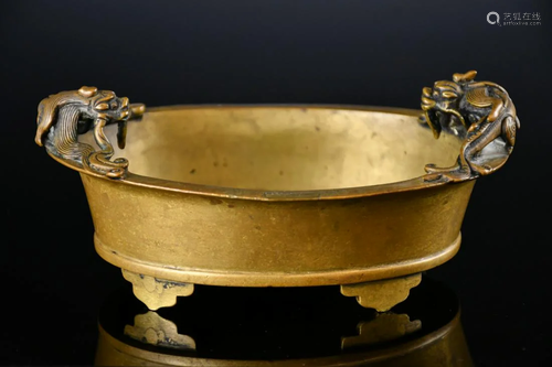 A Double Dragons Bronze Censer Xuande Mark