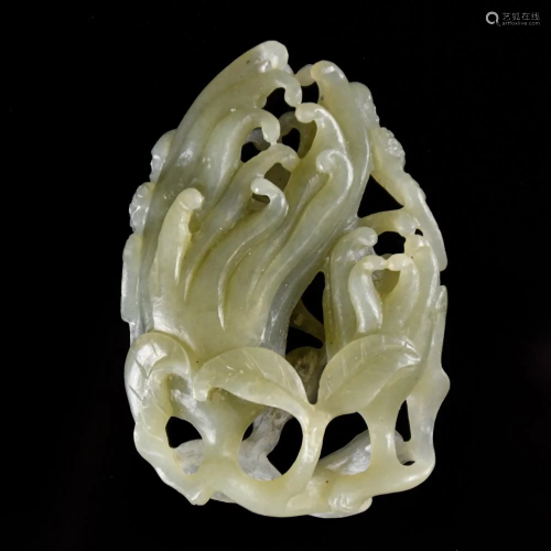 A Celadon Jade Carving of A Finger Citron, 19th C