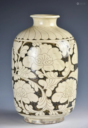 A Cizhou Yao Bottle Vase