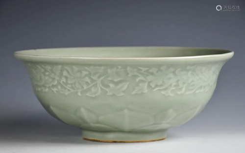 A Longquan Celadon Lotus Bowl,Qing