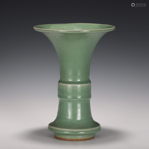 A Longquan Celadon Glazed Beaker Vase