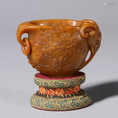 A Carved Tianhuang Cup