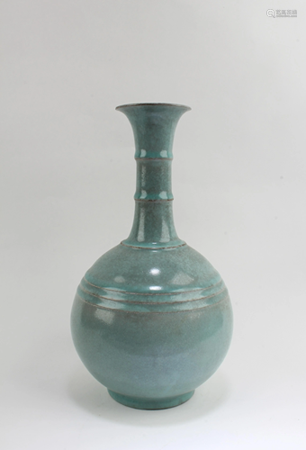 Chinese Ruyao Vase