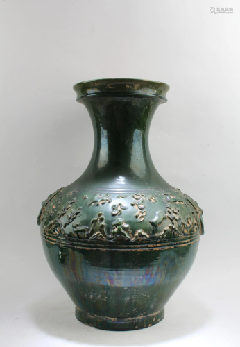 Chinese Green Color Pottery Vase