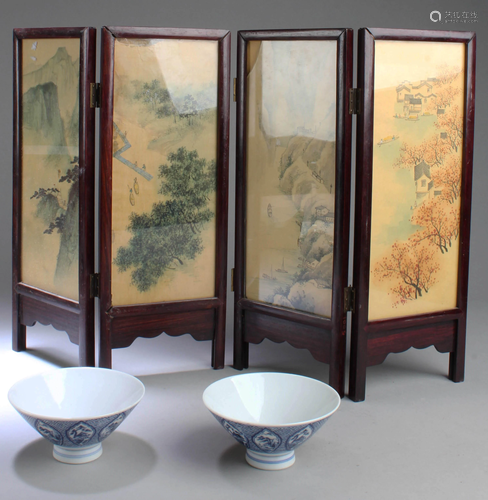 Two Chinese Blue & White Bowls & Two Table Screen