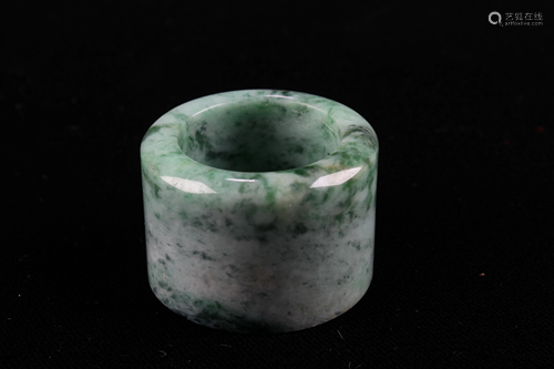 A Jade Archer's Ring