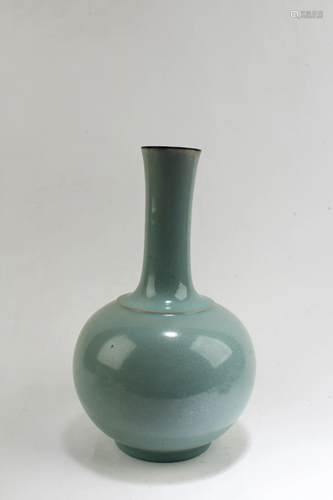 Chinese Ruyao Vase