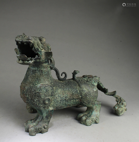 A Bronze Mythical Beast Statue