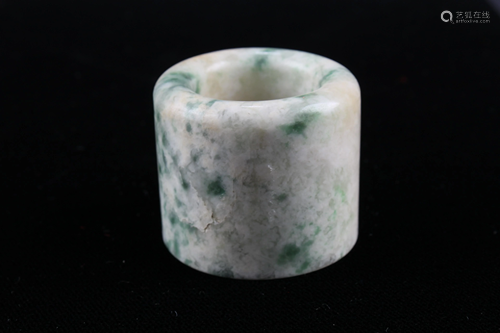 A Jade Archer's Ring