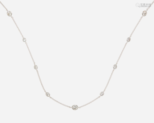 A diamond spectacle link chain necklace