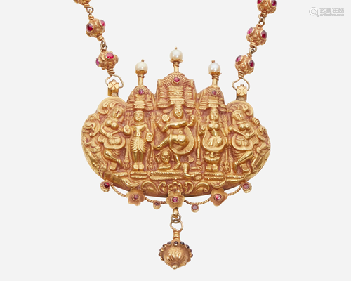 An Indian gem-set necklace