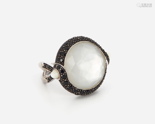 An Erica Courtney crystal and black diamond ring