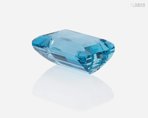 An unmounted aquamarine