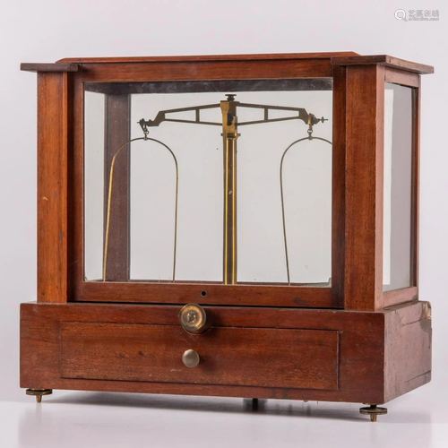 A Mahogany and Glass Whitall Tatum and Co. Scale, 19th