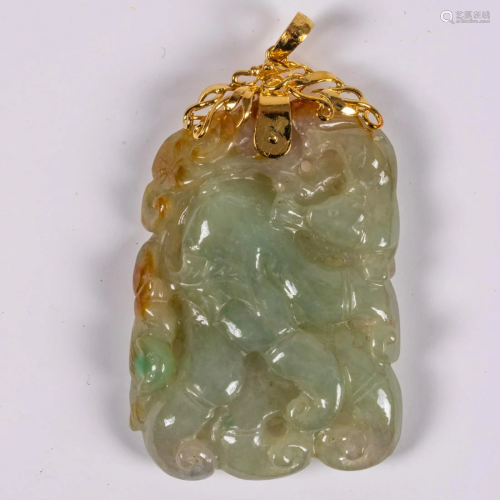 A Chinese Carved Celedon Jade Pendant,