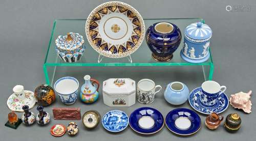 Miscellaneous decorative ceramics, including Royal Copenhage...