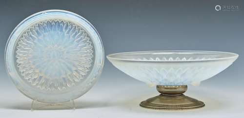 An Art Deco semi opalescent dahlia moulded glass bowl on pla...