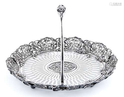 A North American silver fruit basket, 1900, the oval trellis...