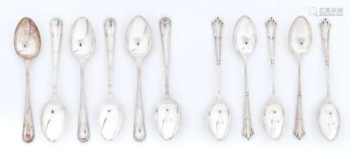 A set of six George V silver coffee spoons, reed and ribbon ...