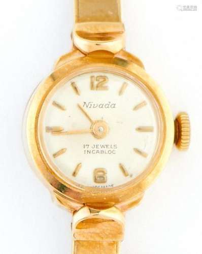 A Nivada 9ct gold lady's wristwatch, 15mm diam, Edinburgh 19...