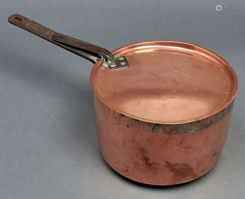 Kitchenalia. A copper saucepan and lid, 19th / early 20th c,...