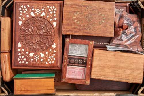 Miscellaneous carved wooden boxes, puzzles and games, etc