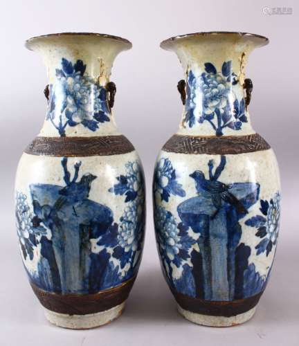 A LARGE PAIR OF CHINESE BLUE & WHITE CRACKLE GLAZED PORCELAI...