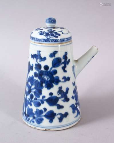 AN 18TH / 19TH CENTURY CHINESE BLUE & WHITE PORCELAIN COFFEE...